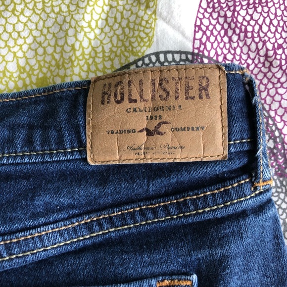 Hollister Denim Shorts - Picture 4 of 5